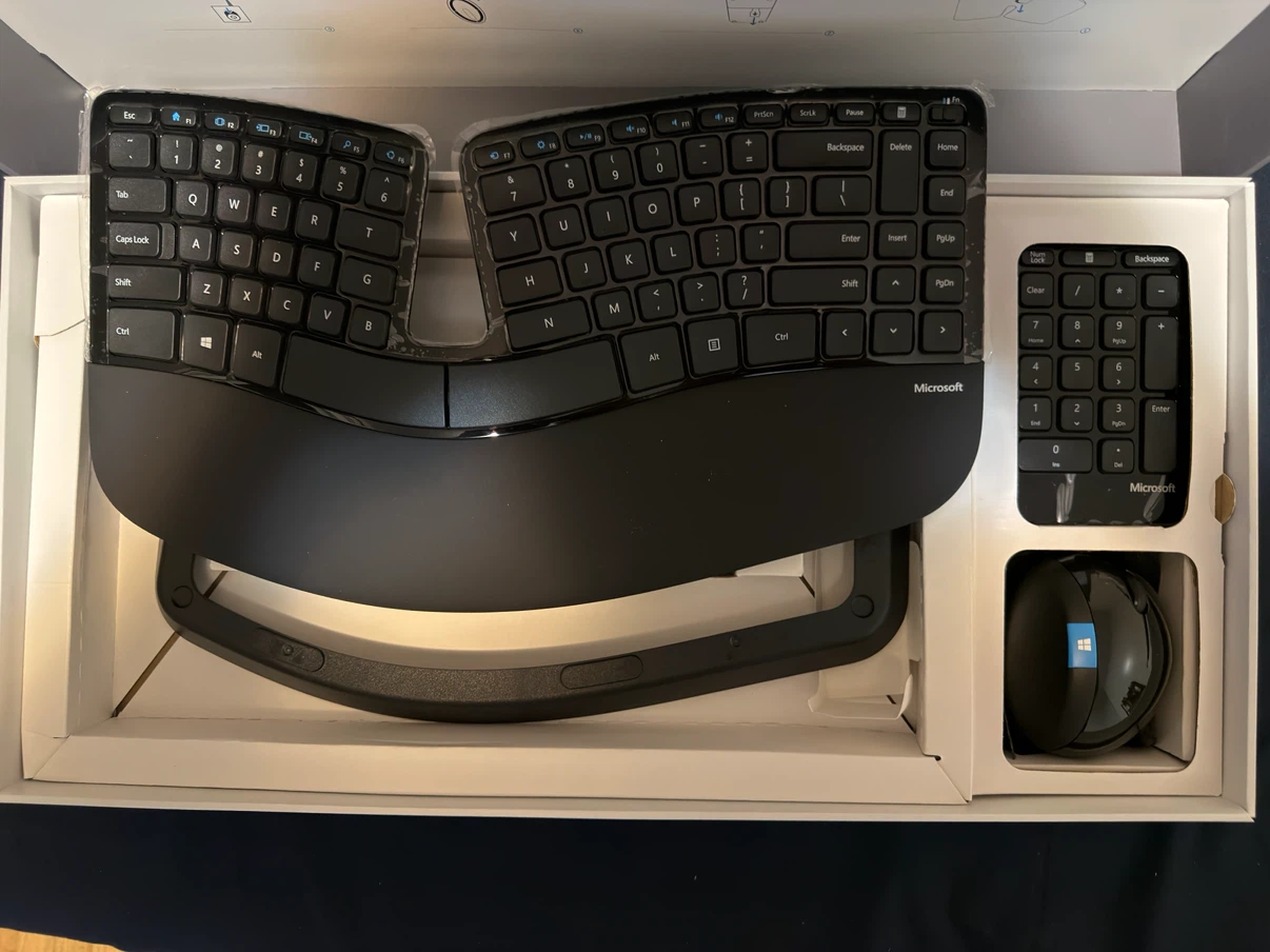 NEW - Microsoft Sculpt Ergonomic Desktop Set - photo 5