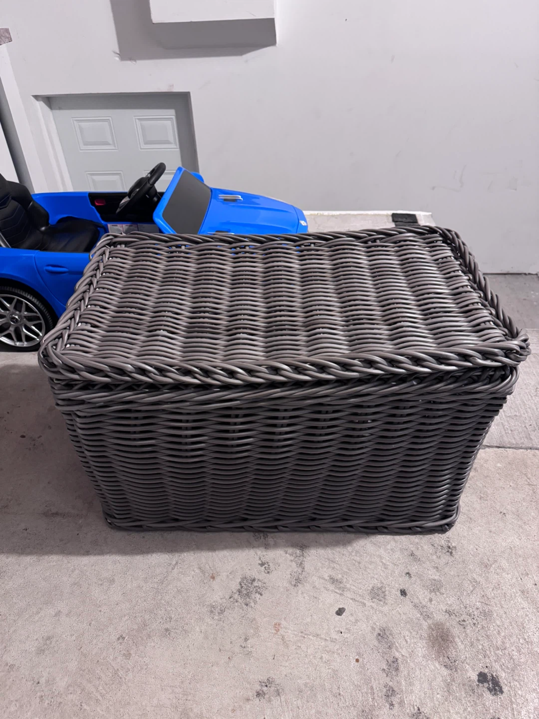 Large Wicker-Style Storage Bin with Lid - photo 2