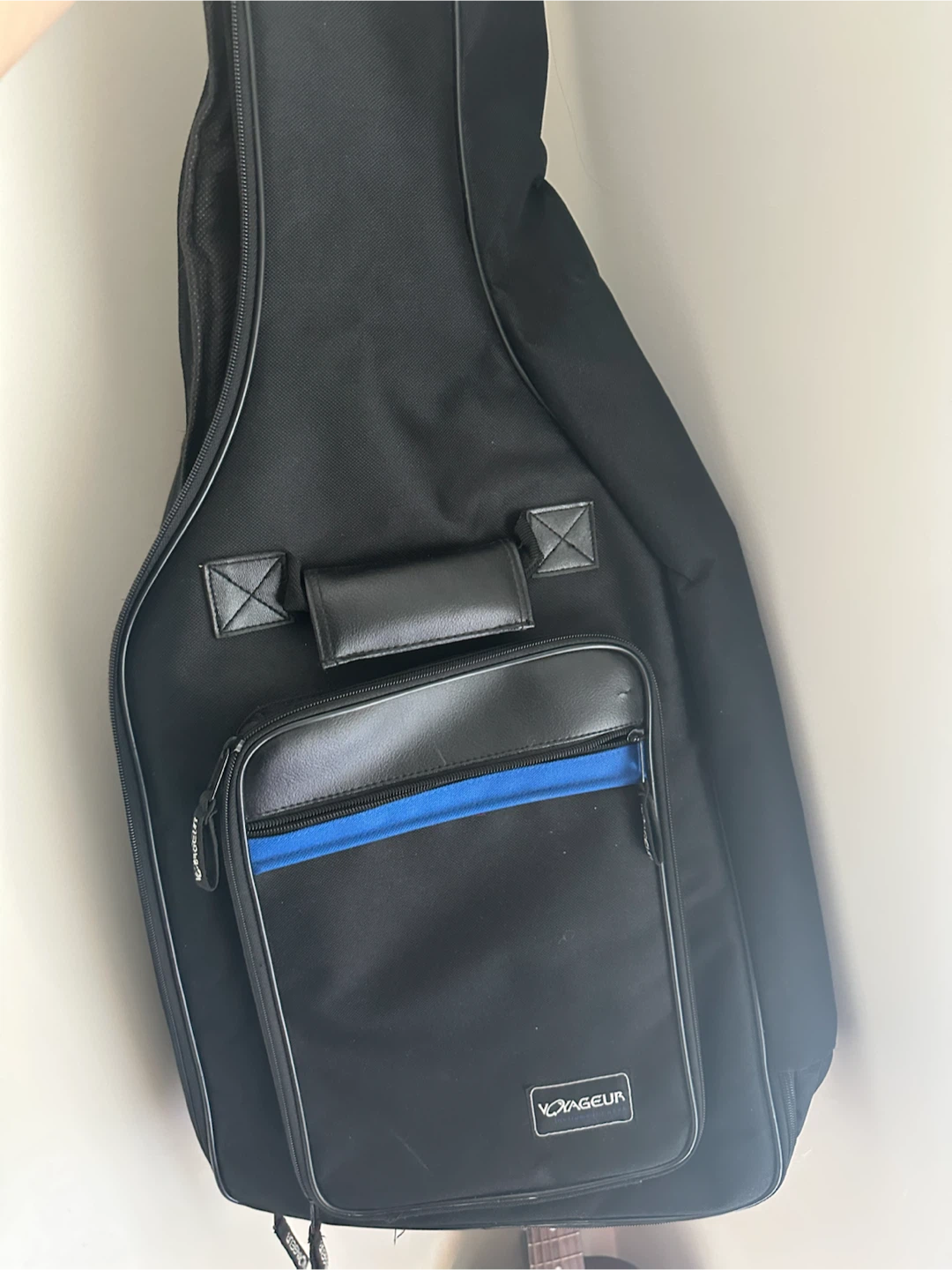 Northland Acoustic Guitar with Voyageur Case - photo 3