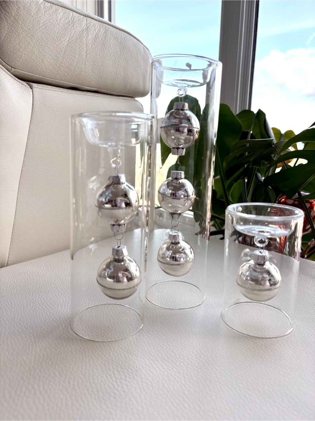 Set of 3 Clear Glass Candle Holders with Silver Ornaments - photo 3