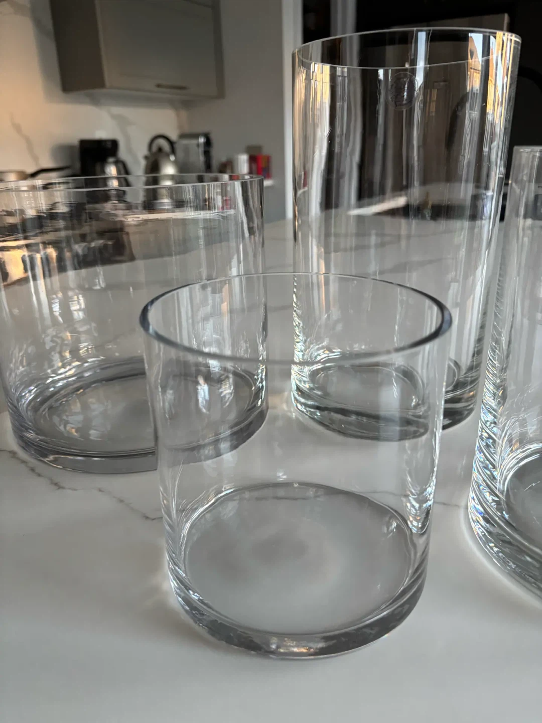 4 Decorative Vases - photo 3