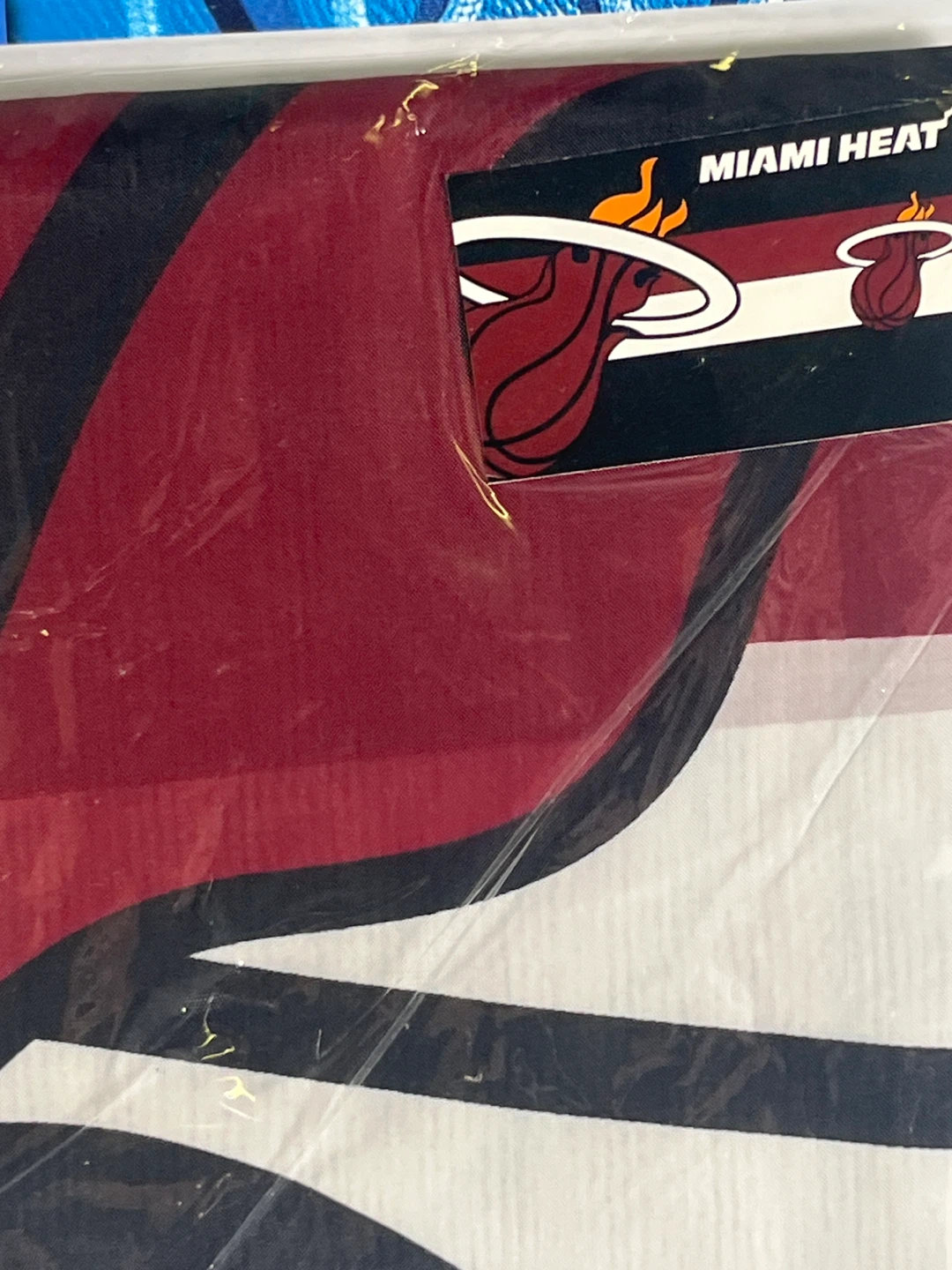 🔥 NBA Miami Heat  Flag (3’x5’) – Brand New/Sealed! Great Gift! 🔥 - photo 3