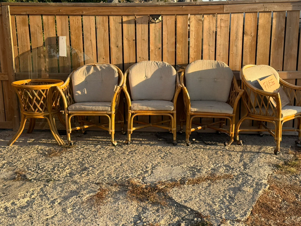 FREE - 5 Piece Rattan Furniture Set (project/DIY) - photo 2