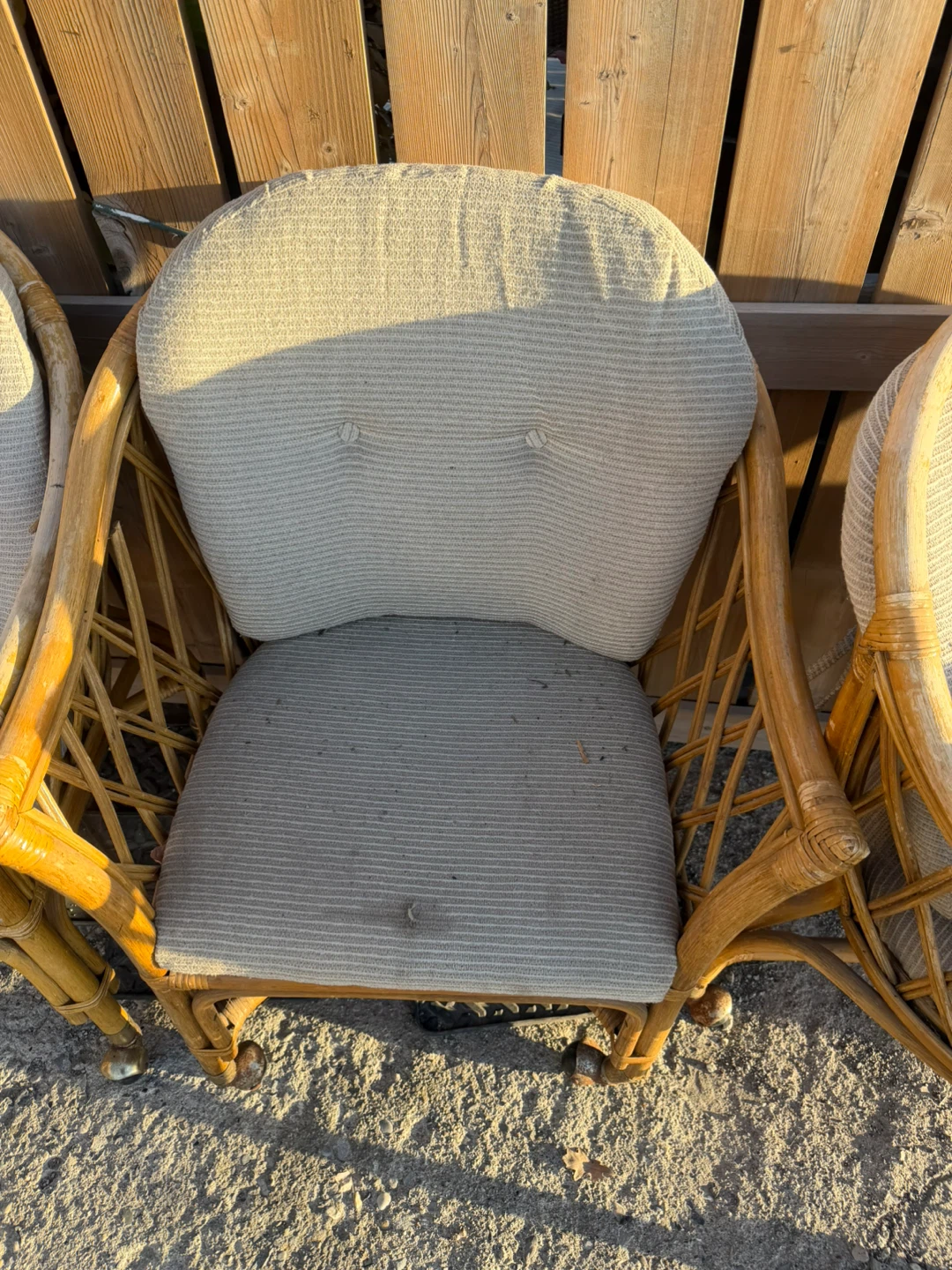 FREE - 5 Piece Rattan Furniture Set (project/DIY) - photo 3