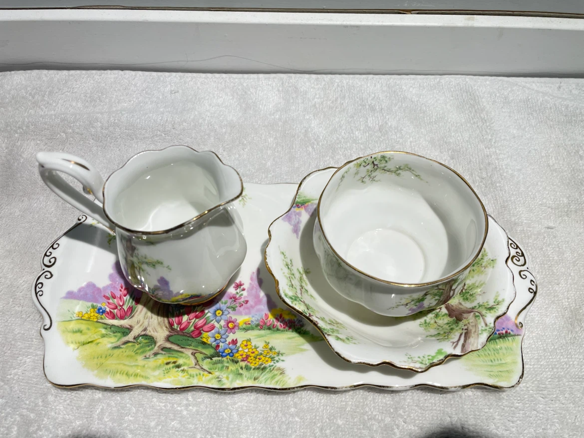 Royal Albert Greenwood Tree Creamer and Sugar Set - photo 3