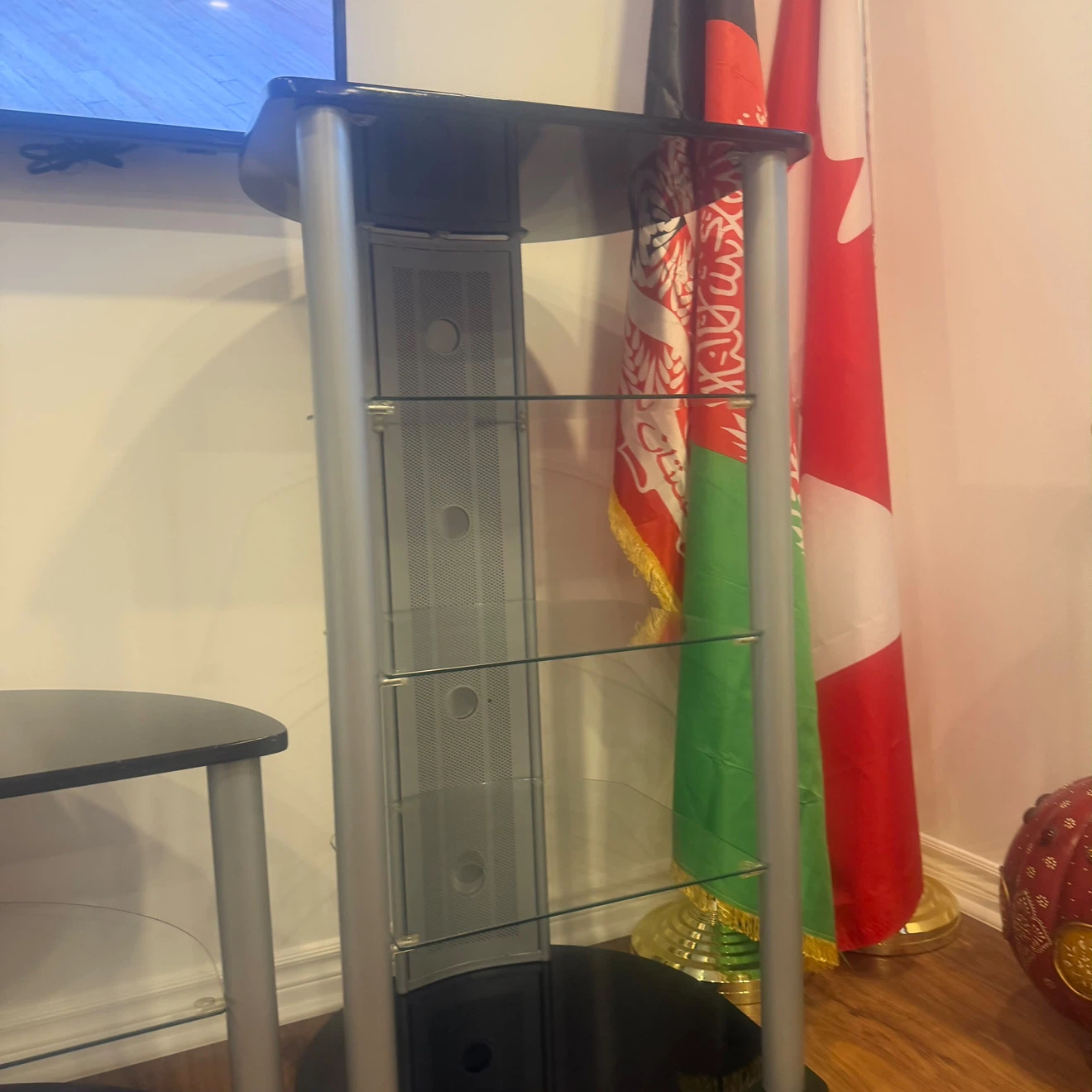 Set of Glass and Metal Media Towers - photo 2