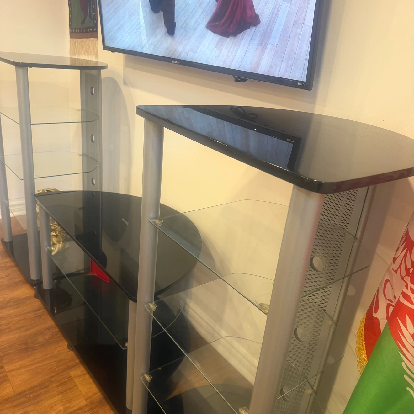 Set of Glass and Metal Media Towers - photo 3