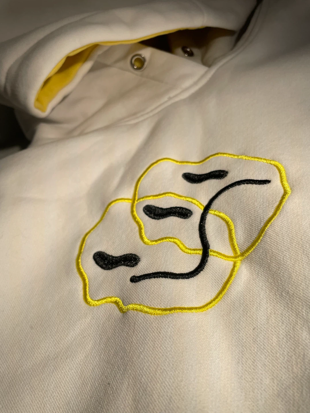 Sarai White Graphic Hoodie with Embroidered Back - photo 5