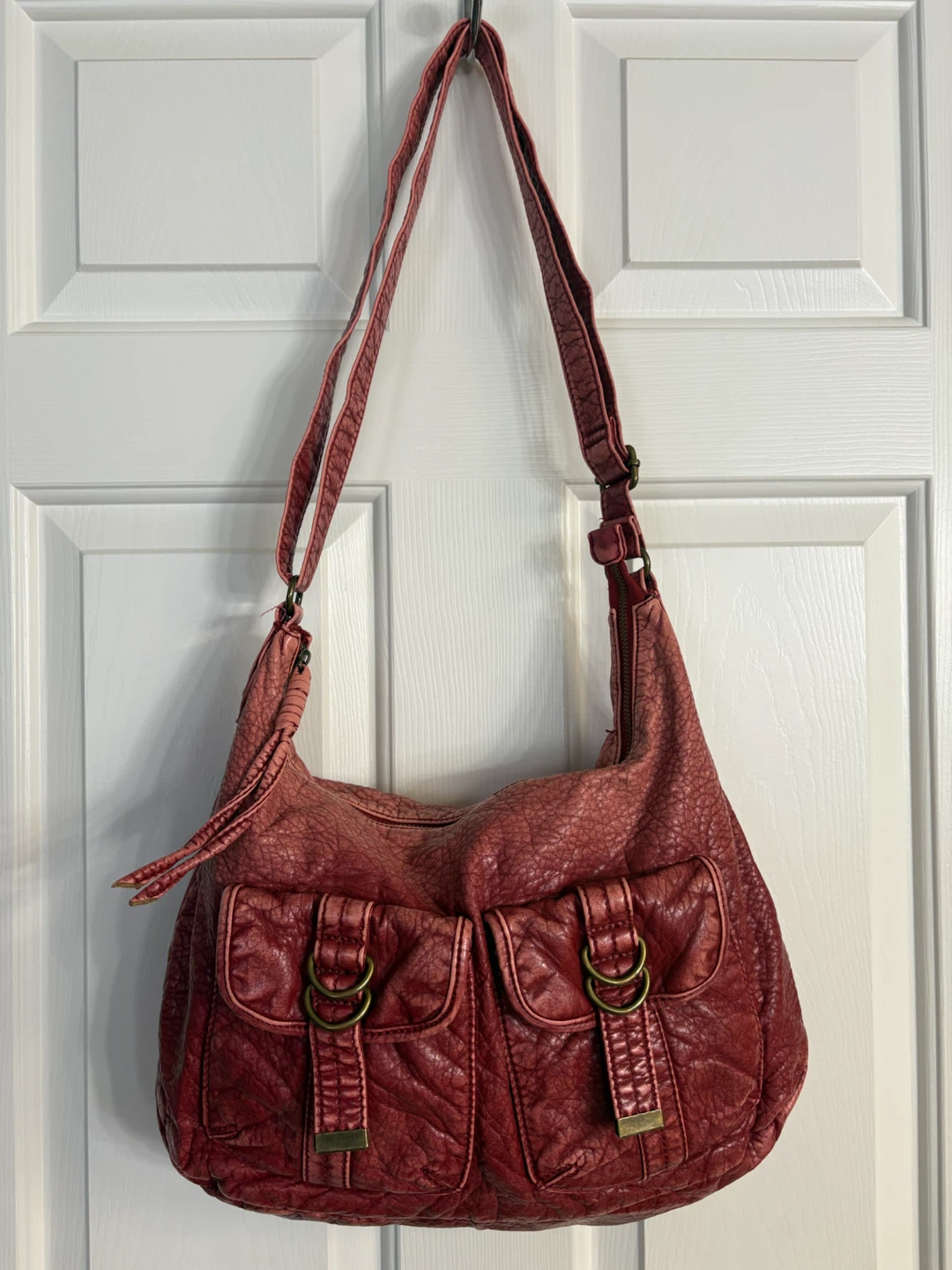 Arizona Jean Co. Red Multi-Pocket Hobo Shoulder Bag