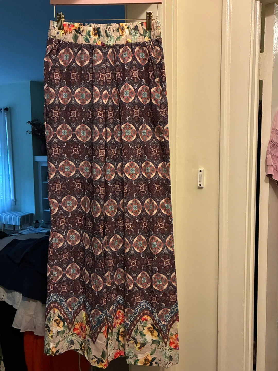 Wide Leg Women’s Lounge Pants-Elastic Waistband-Size Small