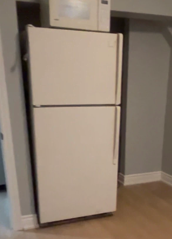 White Top-Freezer Refrigerator