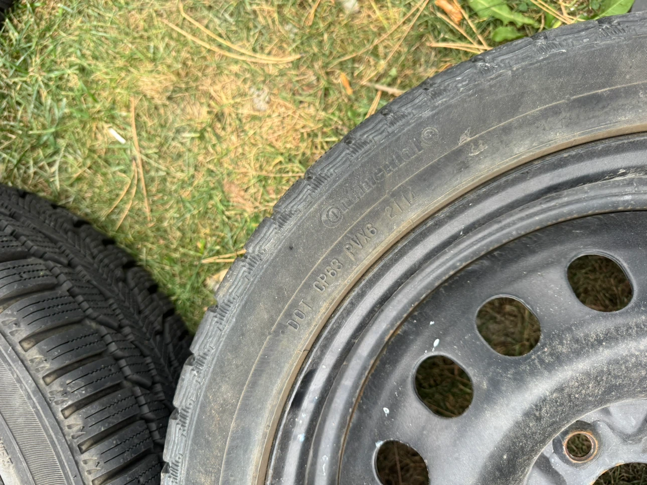 Set of 2 Continental & 2 Firestone Winter Tires on Steel Rims - photo 5