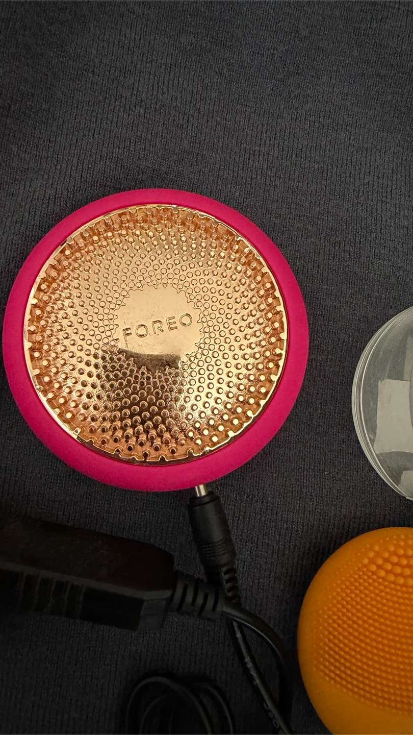 FOREO UFO 2 + play plus for free - photo 3