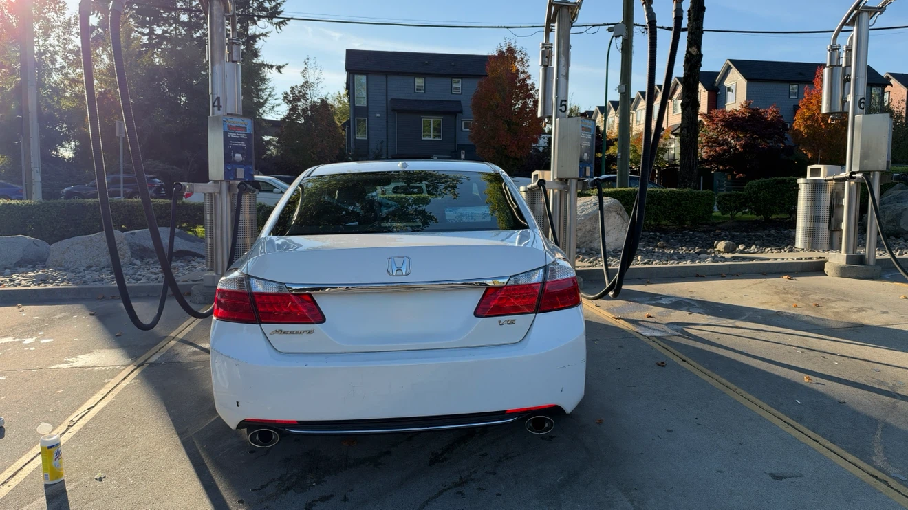 2013 Honda Accord EX-L V6 | Clean CARFAX | Fully Loaded - photo 3