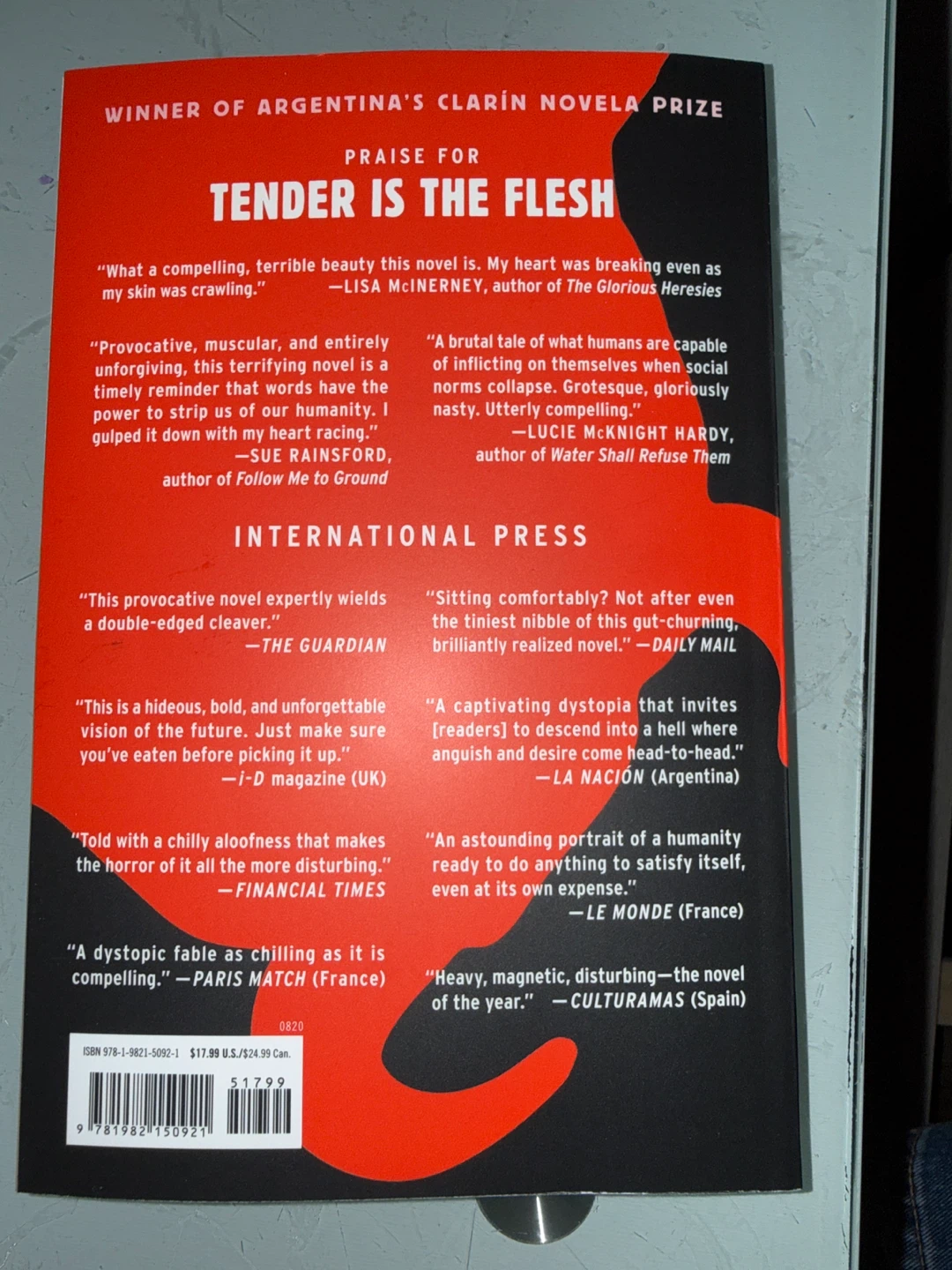 Tender Is the Flesh by Agustina Bazterrica - photo 2