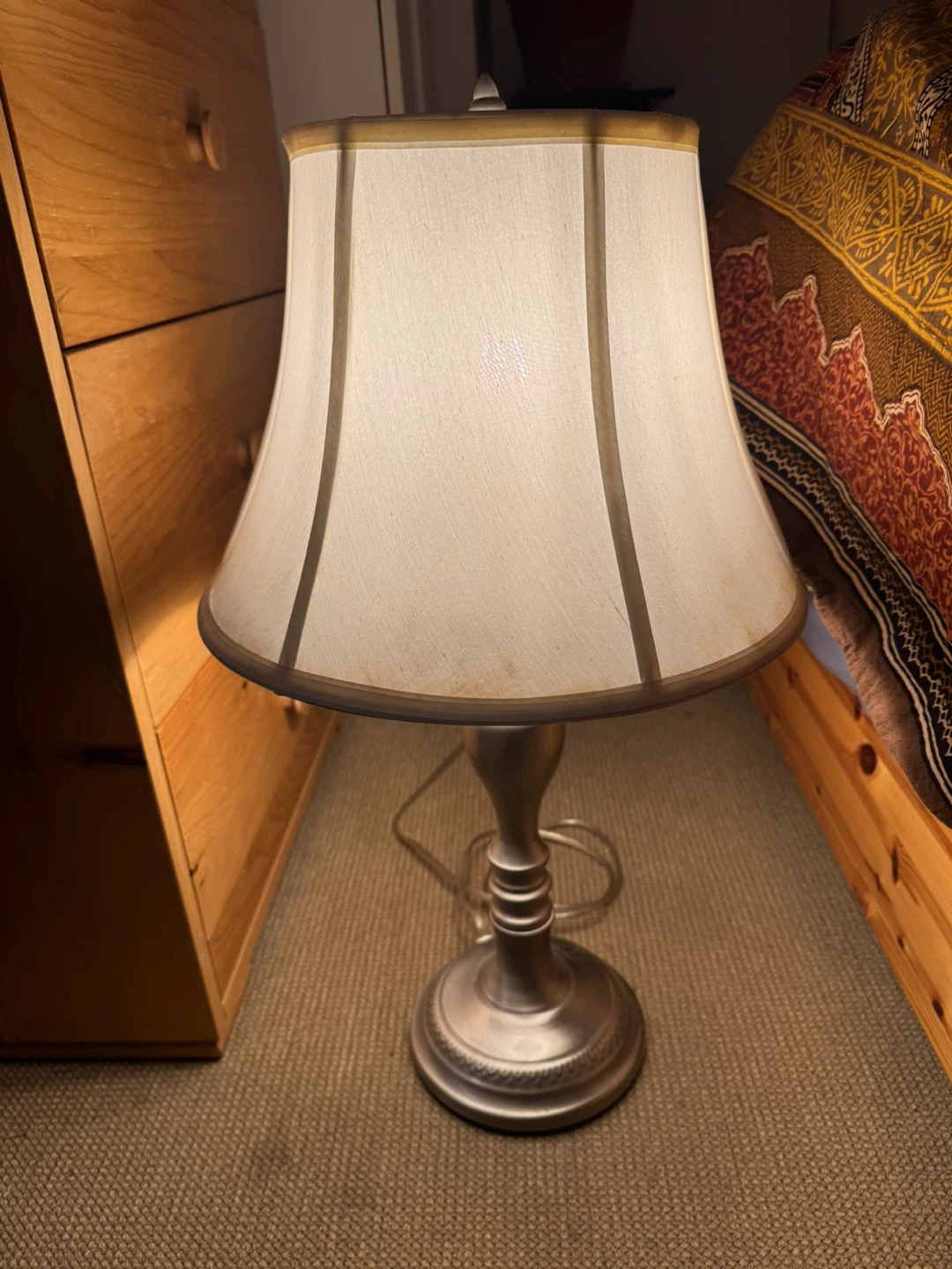 Free - Table lamp with fabric shade