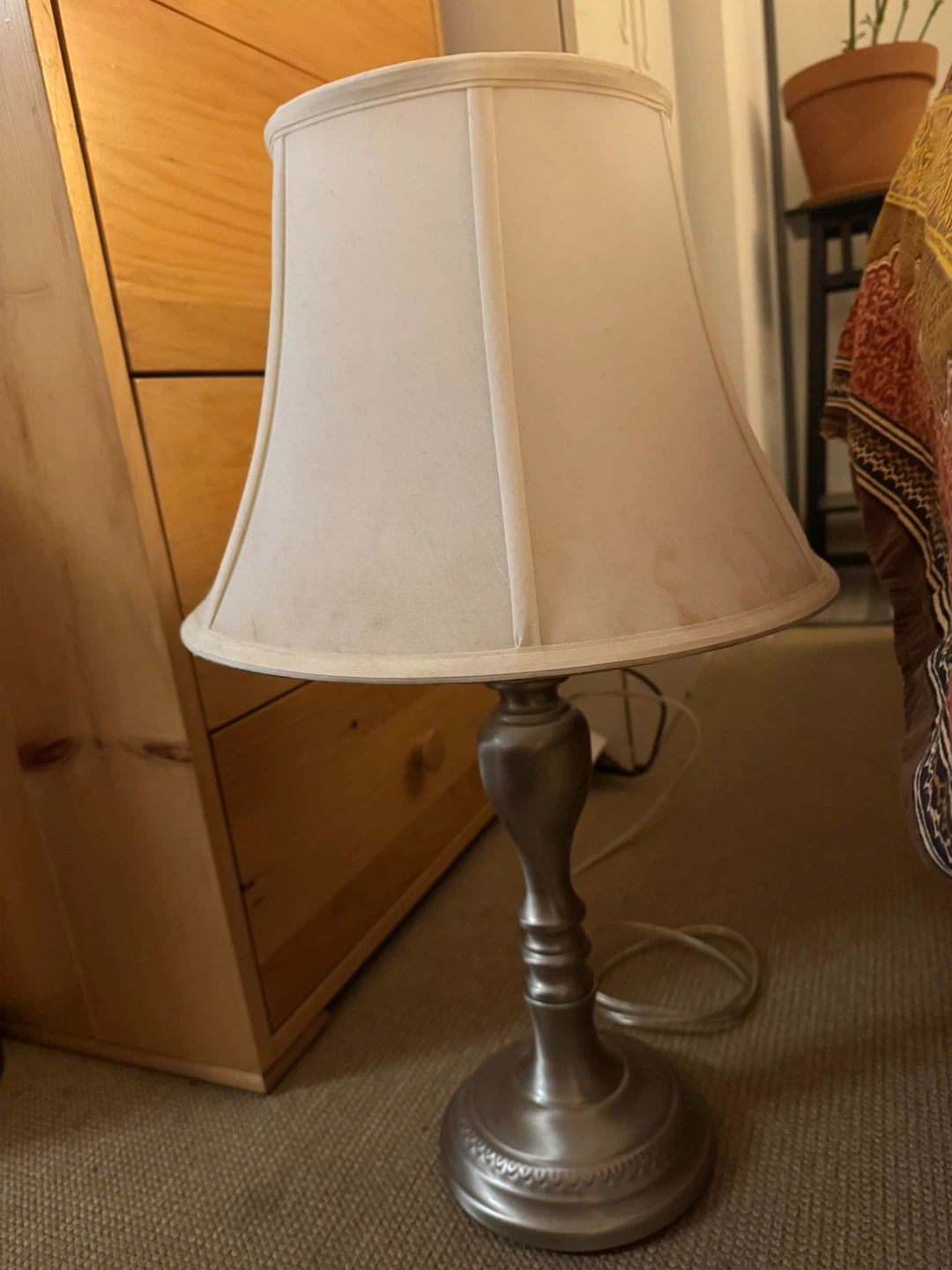 Free - Table lamp with fabric shade - photo 2