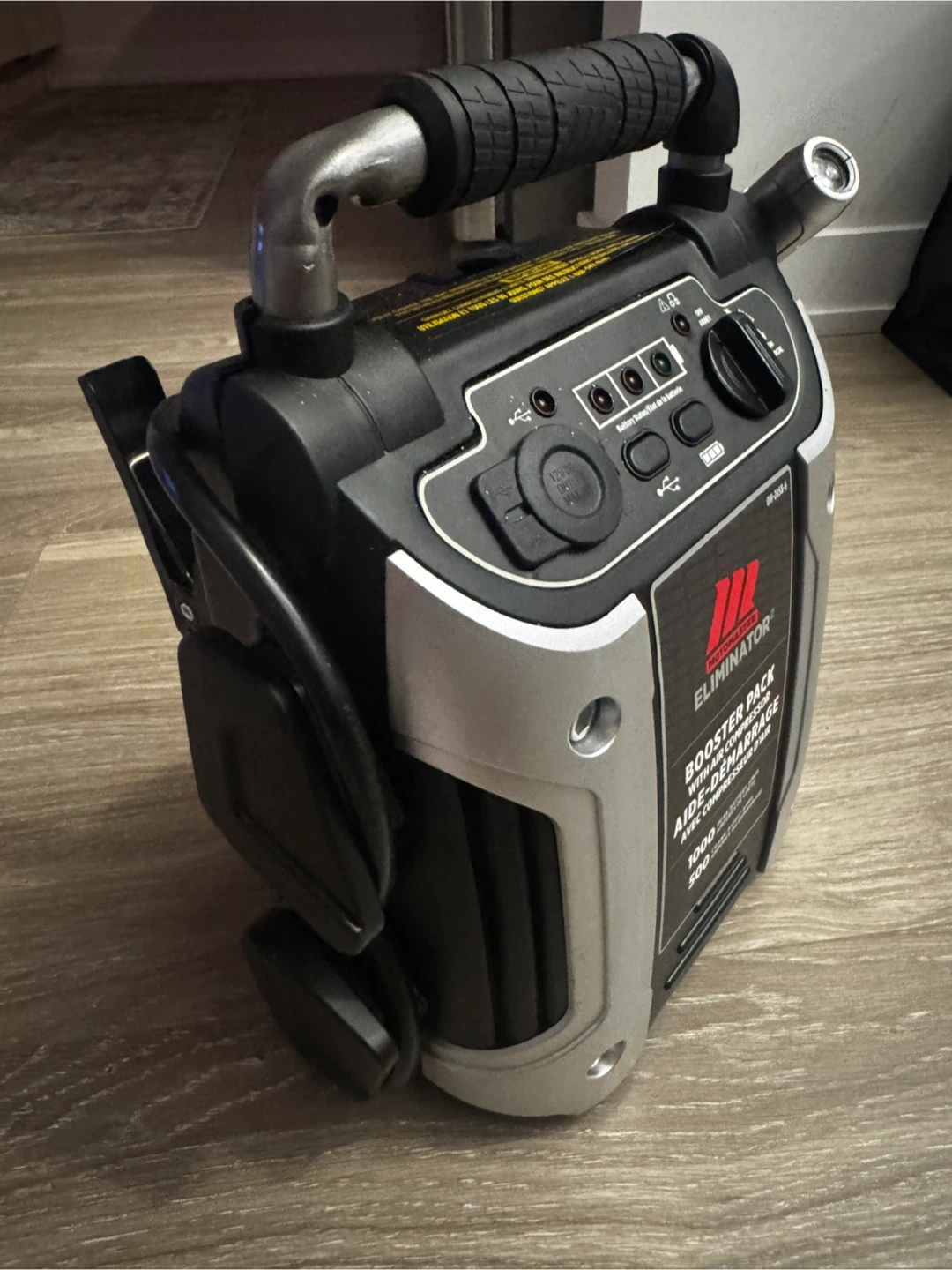 MotoMaster Eliminator Booster Pack with Air Compressor - photo 3
