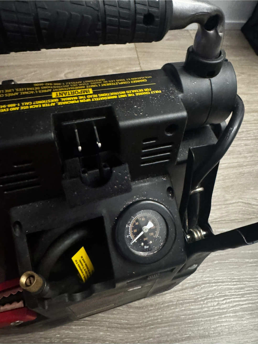 MotoMaster Eliminator Booster Pack with Air Compressor - photo 5