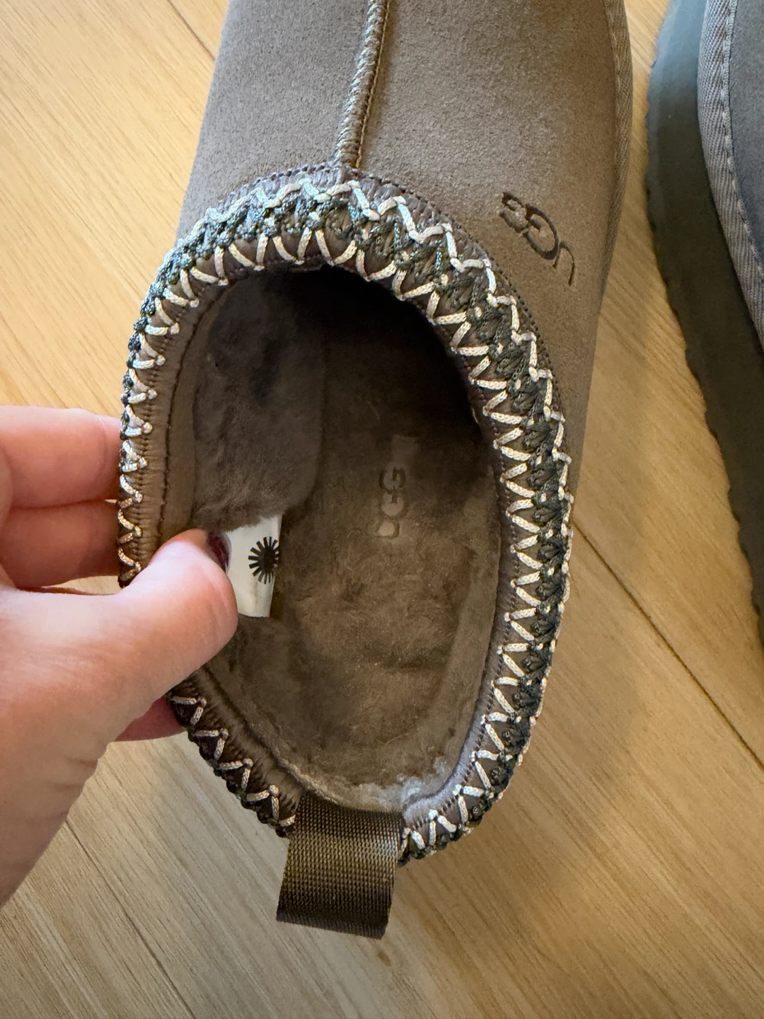 UGG Slippers Brown - photo 4