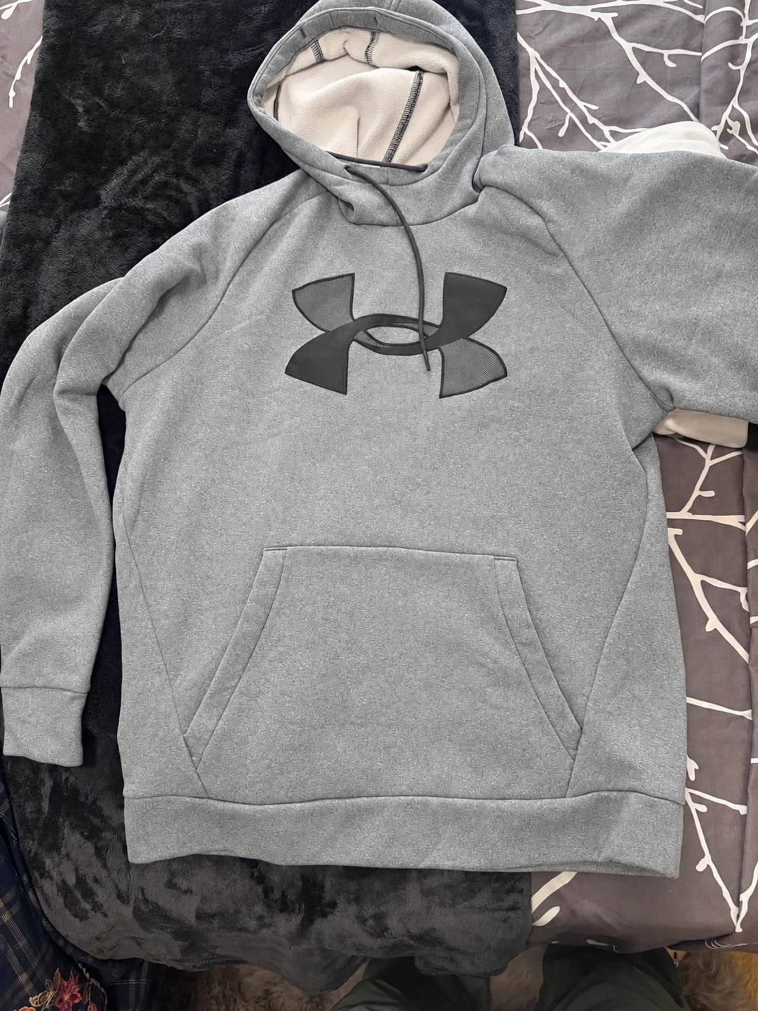 Under Armour Grey Hoodie and Sweatpants Set