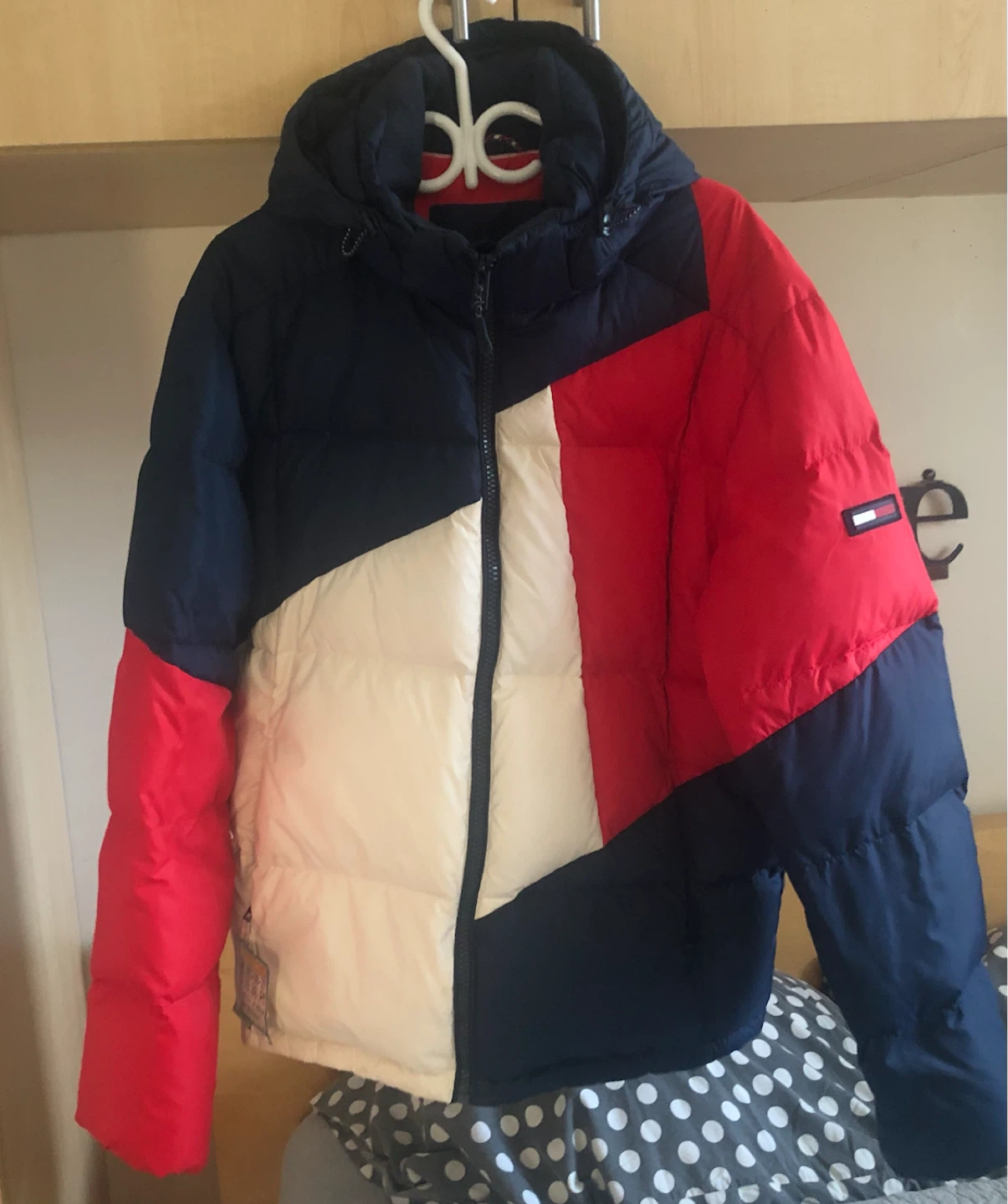 Tommy Hilfiger colour-block puffer jacket - photo 5