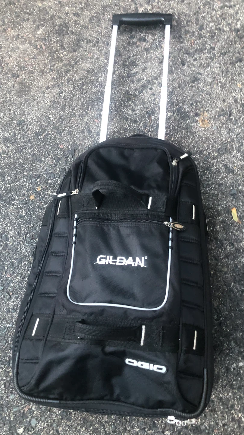 Ogio Gildan Rolling Suitcase
