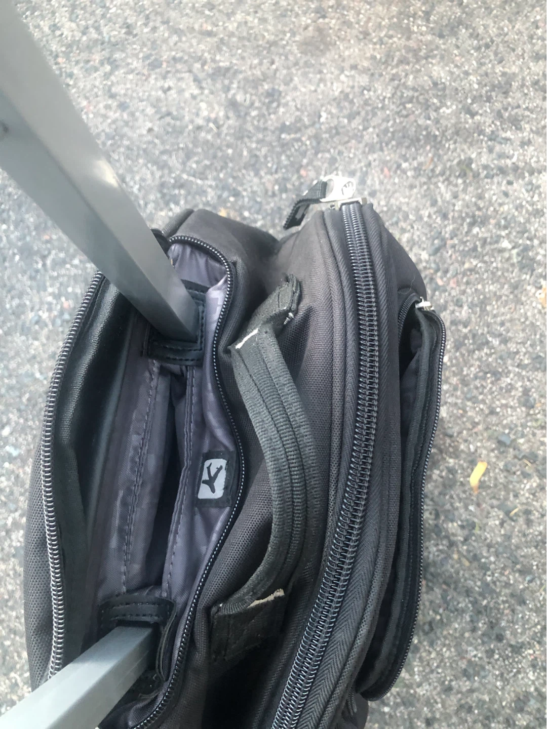 Ogio Gildan Rolling Suitcase - photo 4