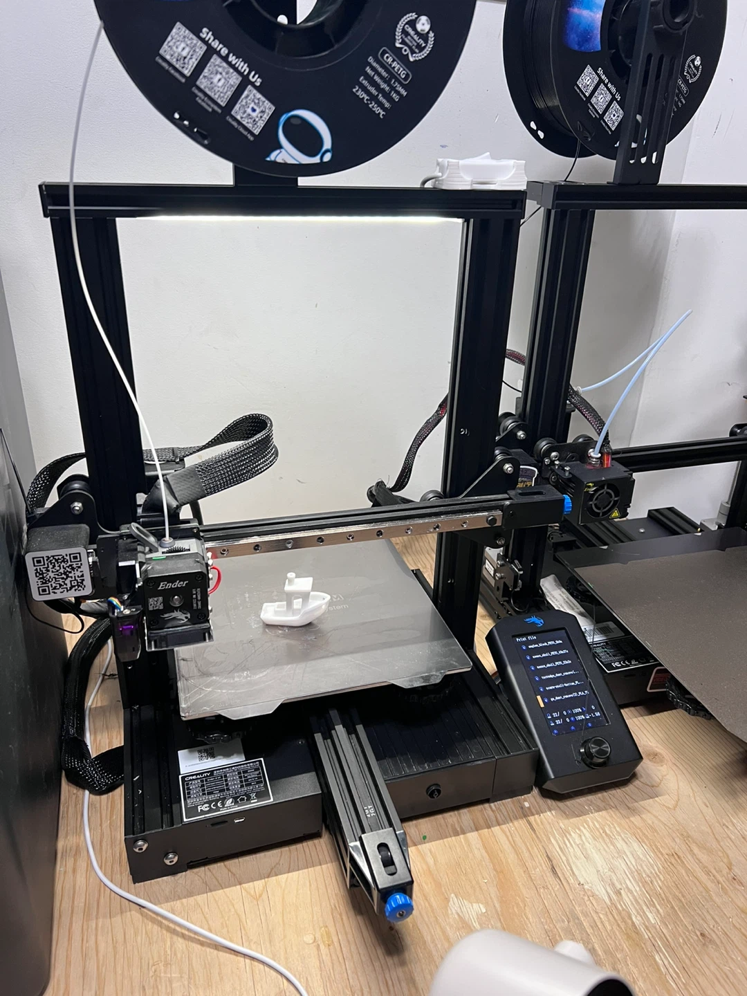 Creality Ender 3D Printer - photo 2