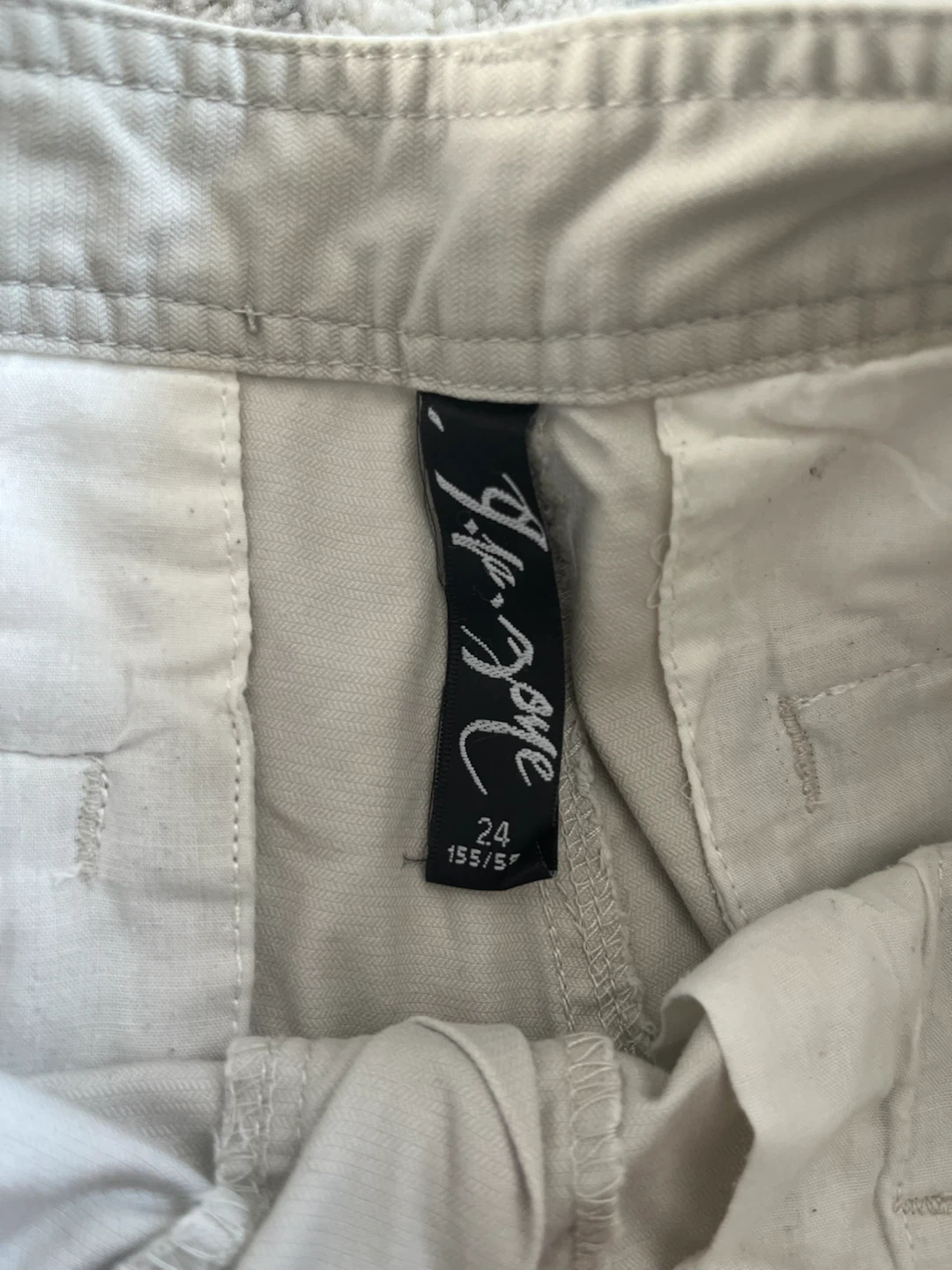 Air Pose Beige Shorts - photo 2