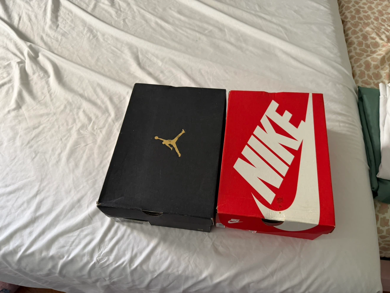 Air Jordan 6 Retro GS Sneakers Size 5Y - photo 2
