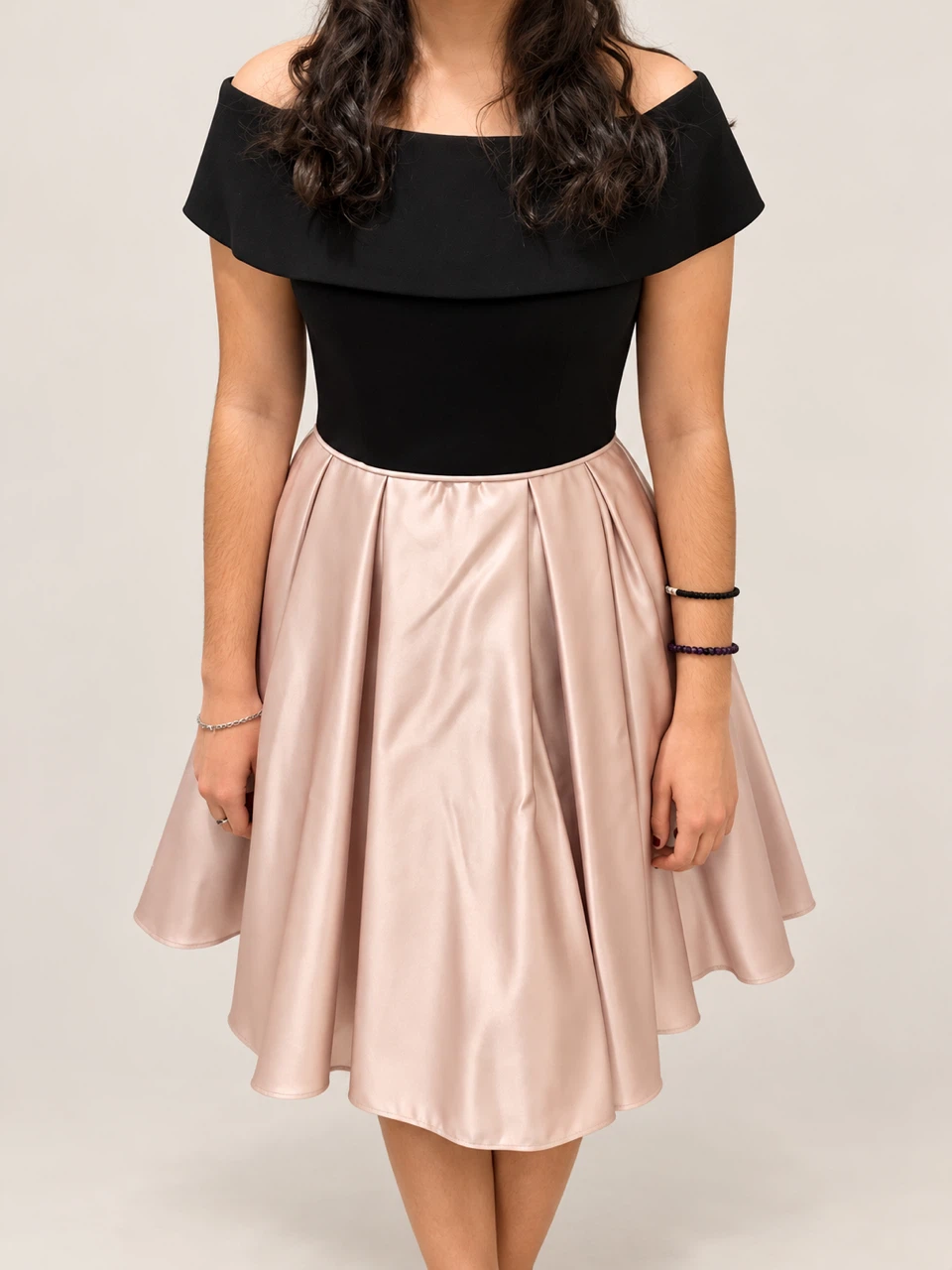 Laura Petites Formal Dress – Size 8 – NEW WITH TAGS