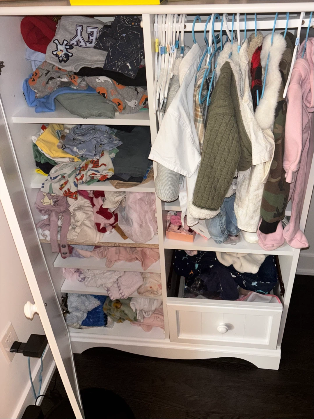 White Kids Wooden Wardrobe - photo 2
