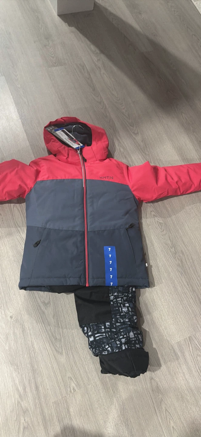 XMTN Kids 2-Piece Snowsuit Size 7