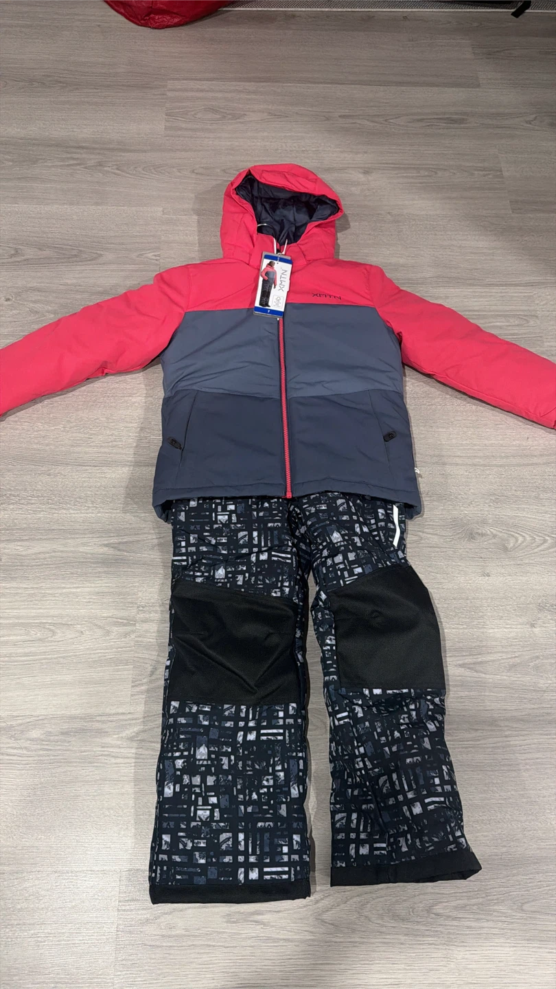 XMTN Kids 2-Piece Snowsuit Size 7 - photo 3