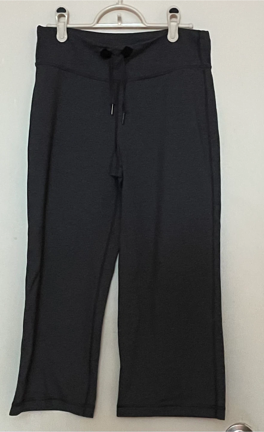 Lulu Charcoal Grey Hi Rise Crop Pant Size 4  Excellent Condition