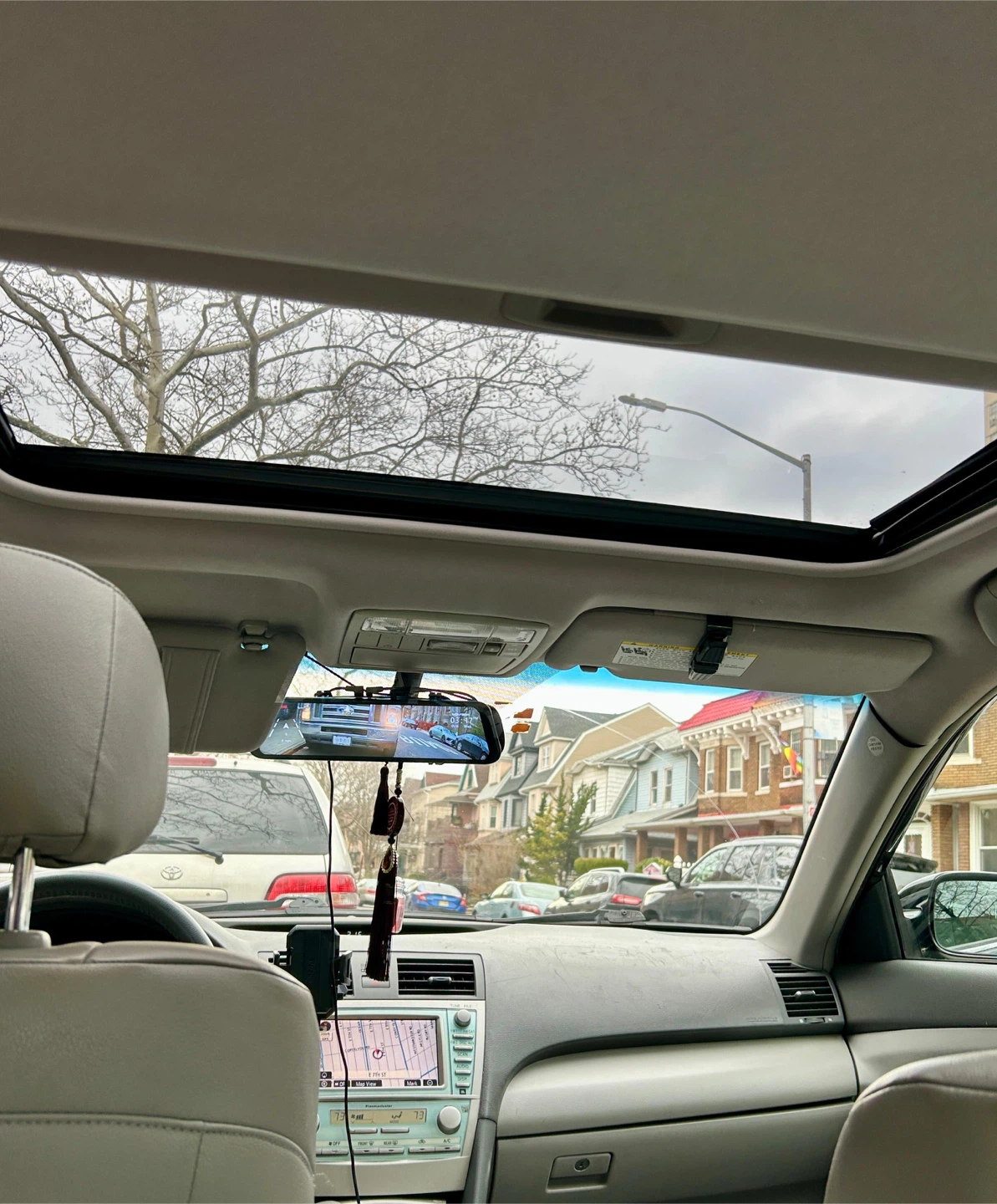 Toyota Camry Hybrid - photo 5
