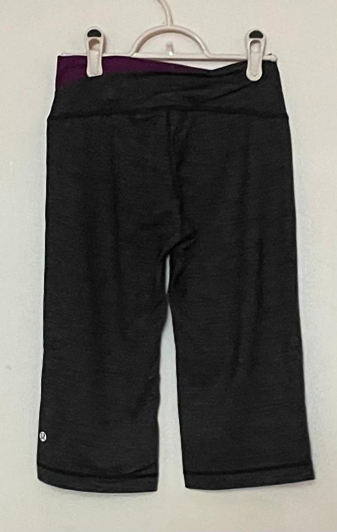 Lulu Charcoal Grey/Purple Low Rise Capri Size 4  Great Condition - photo 2