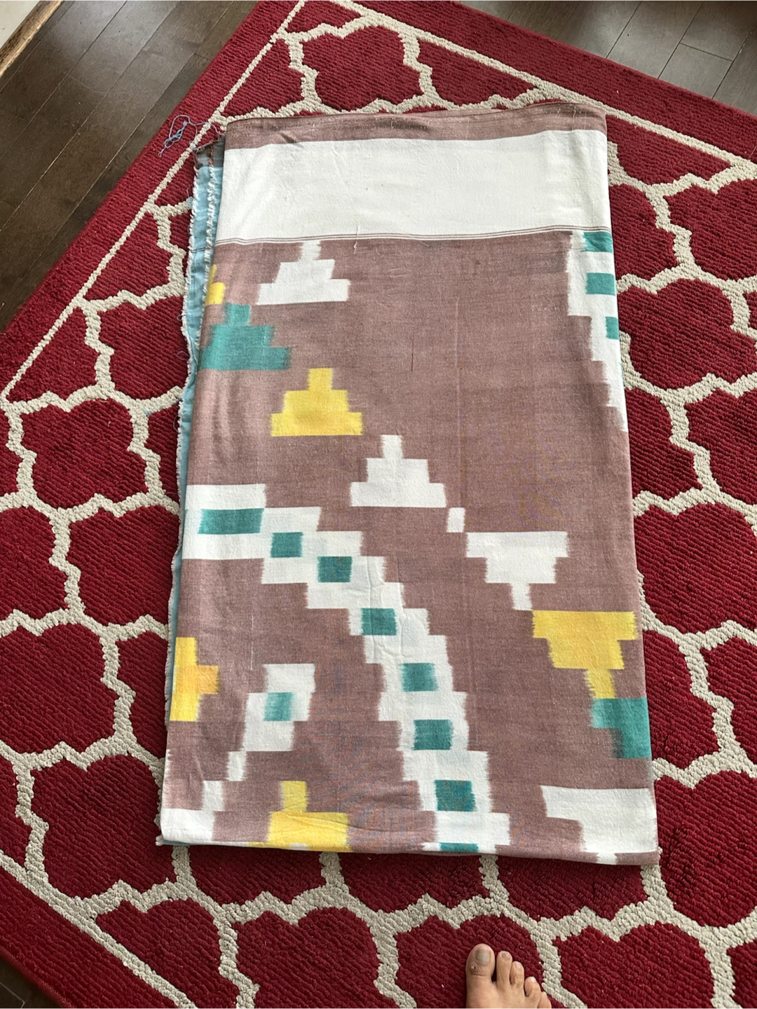 Set of one bed cover with two pillow cases in cotton ikat print