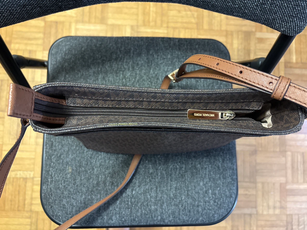 Michael Kors Brown Signature Crossbody Bag - photo 3