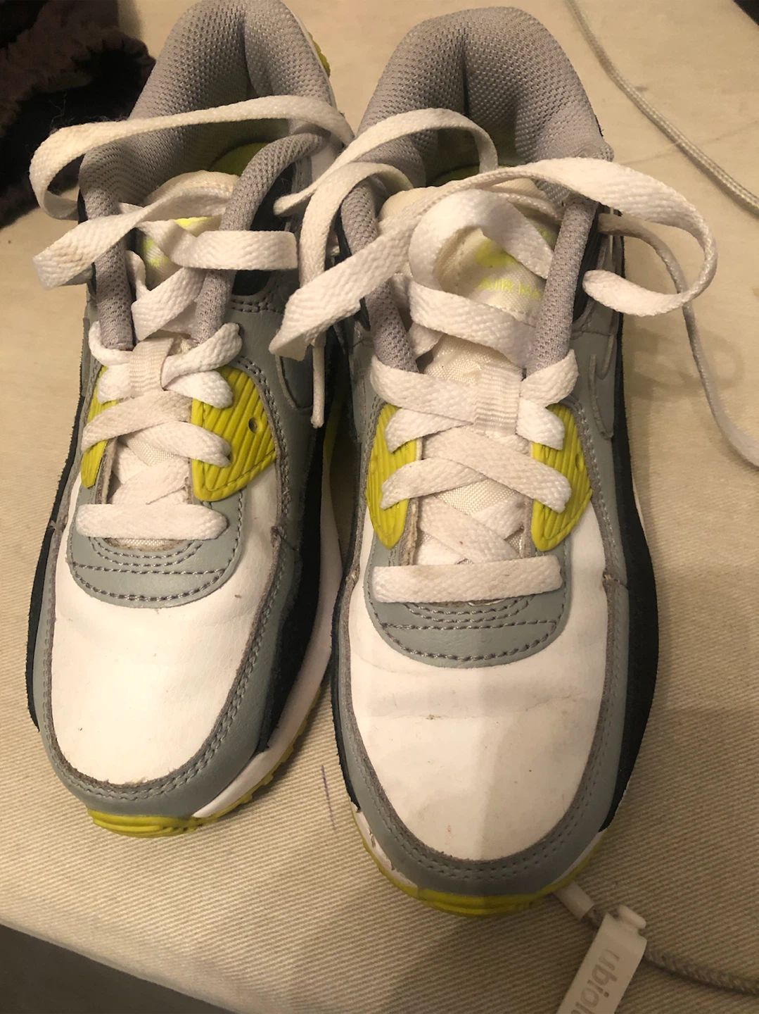 Nike Air Max 90 Youth Sneakers Size 2Y