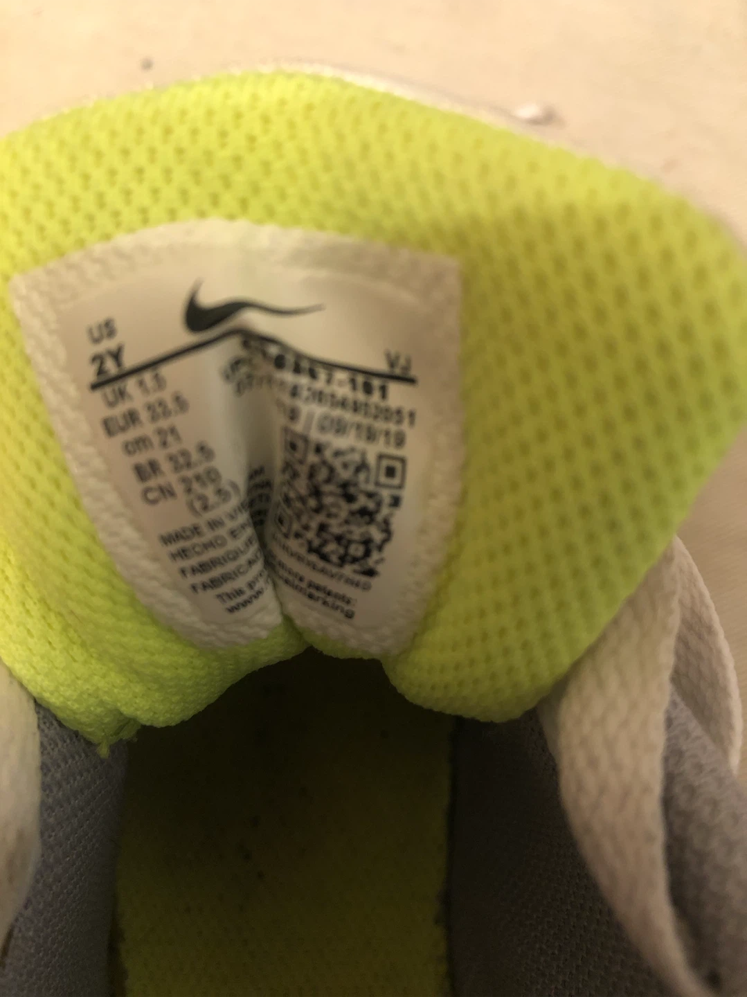 Nike Air Max 90 Youth Sneakers Size 2Y - photo 3