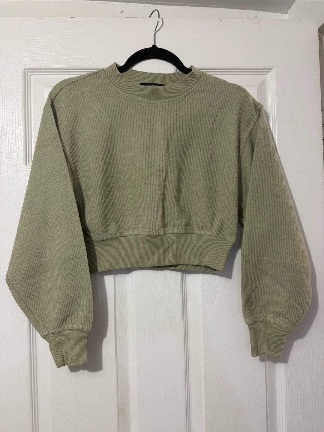 Forever 21 Ribbed Cropped Sweatshirt Olive Green