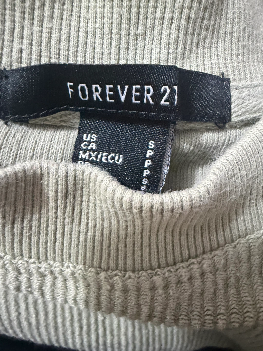 Forever 21 Ribbed Cropped Sweatshirt Olive Green - photo 2