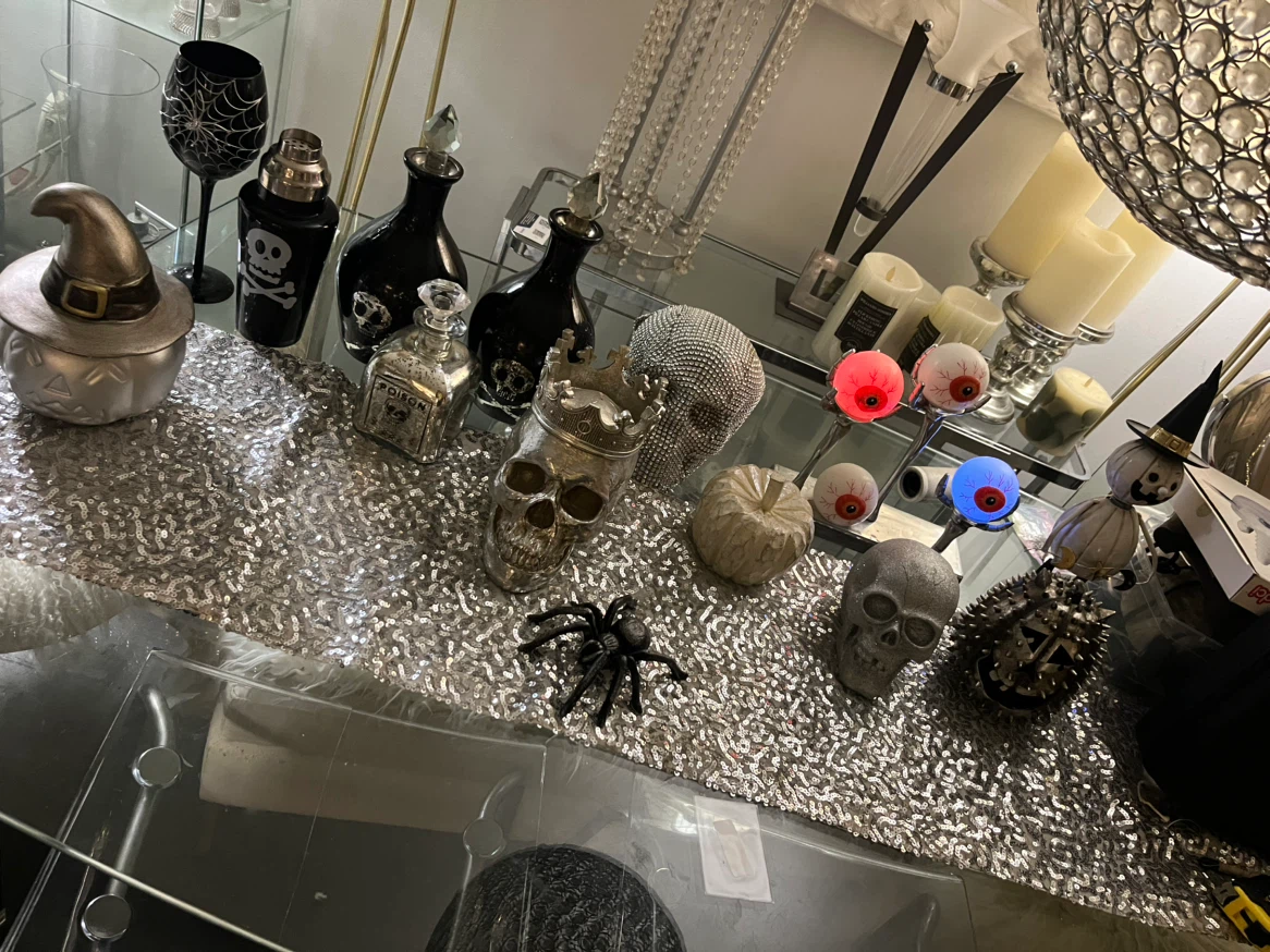 Halloween Decorative Skull and Figurine Collection - photo 2