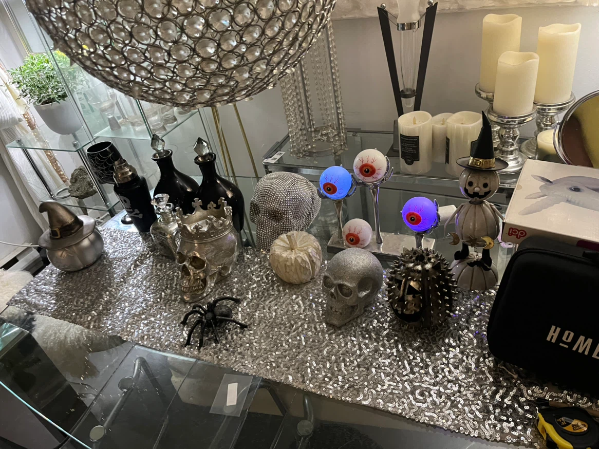 Halloween Decorative Skull and Figurine Collection - photo 3