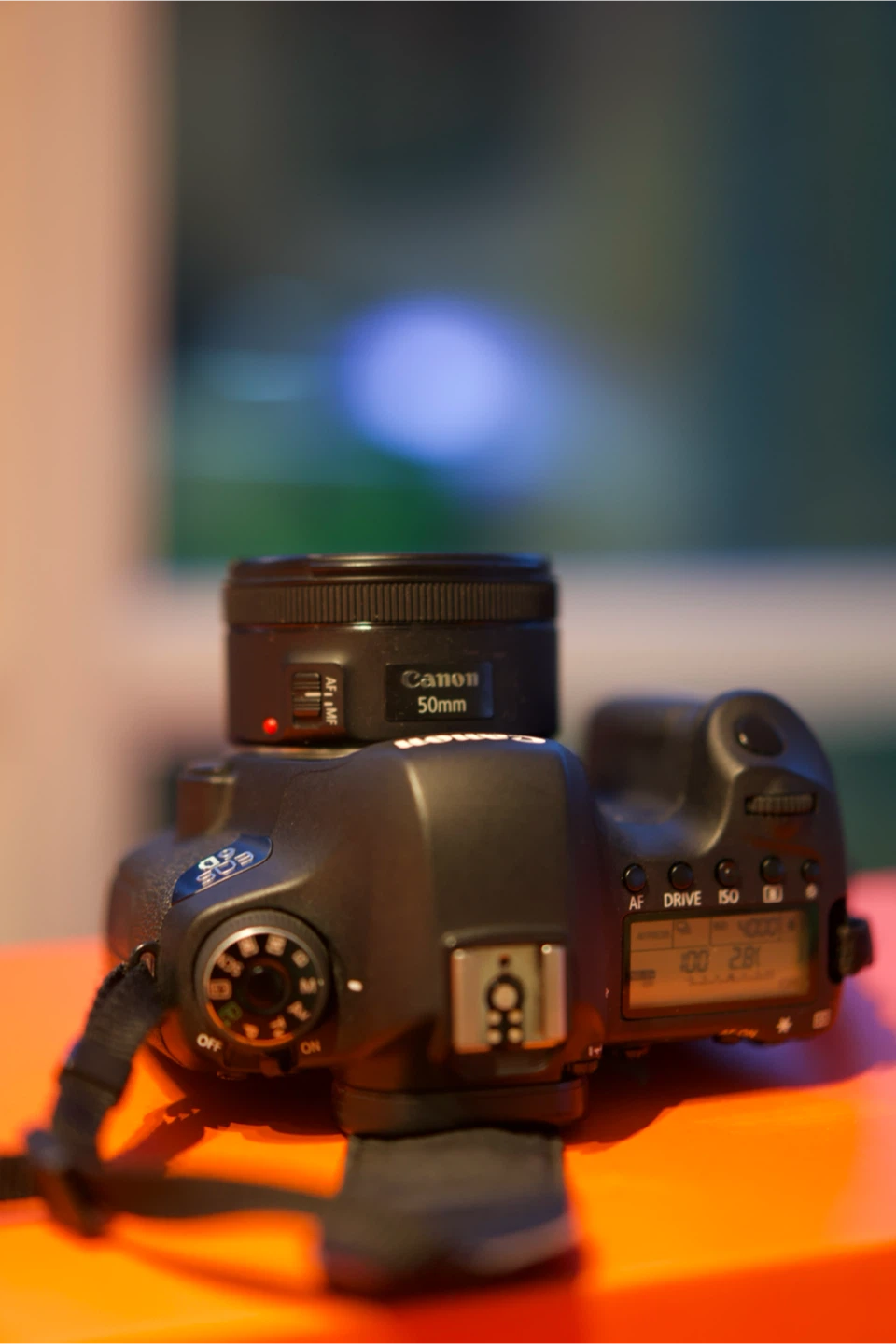 Canon EOS 6D DSLR Camera with 50mm F1.8 Lens - photo 3