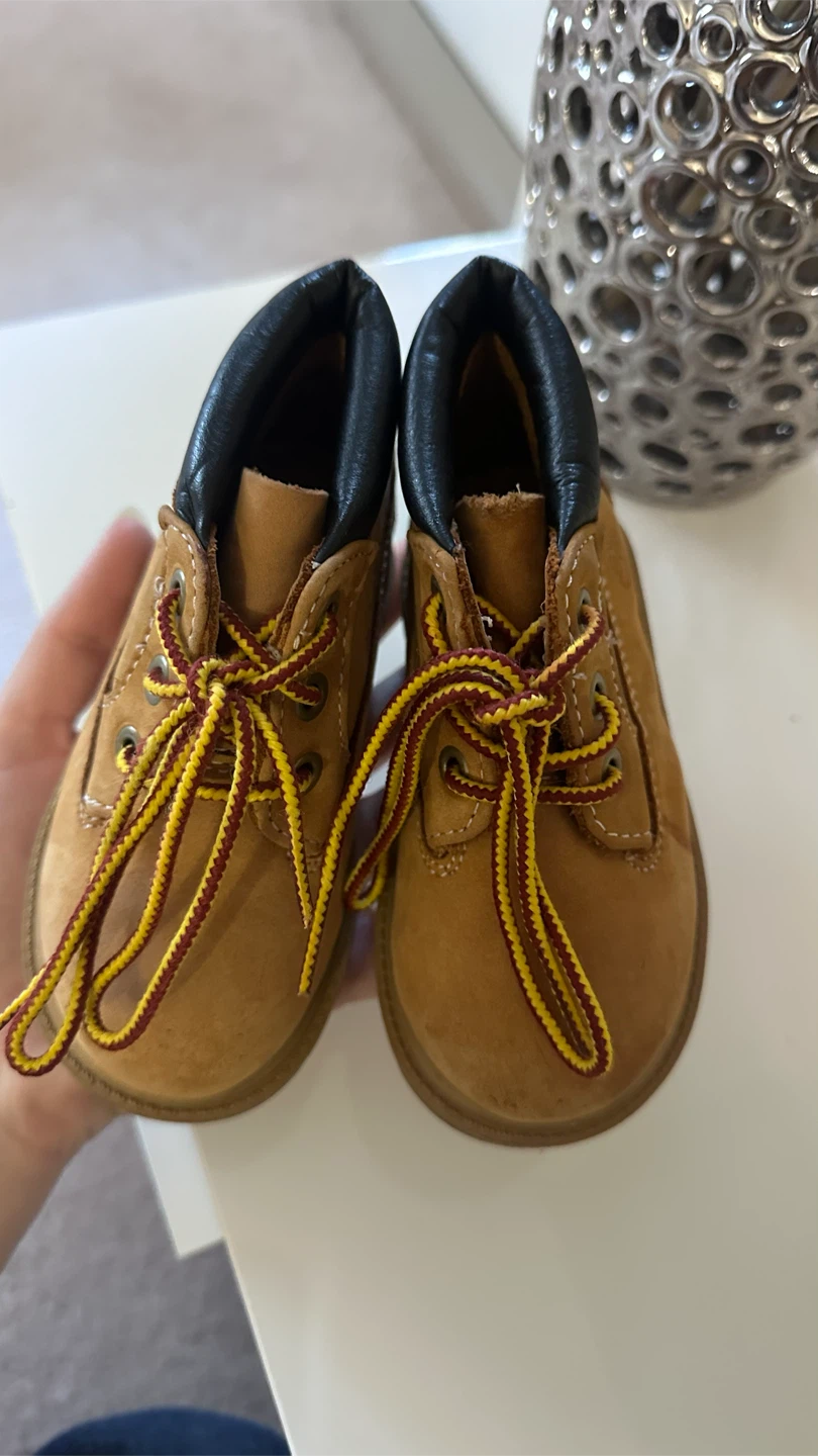Timberland Waterproof Boots - Toddler Size 5,5 - photo 3