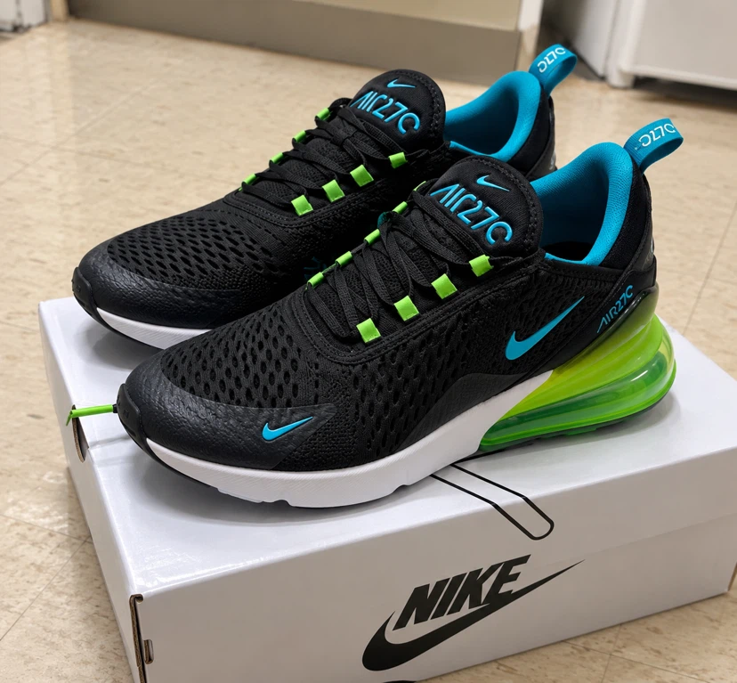 Nike Air Max 270 Sneakers