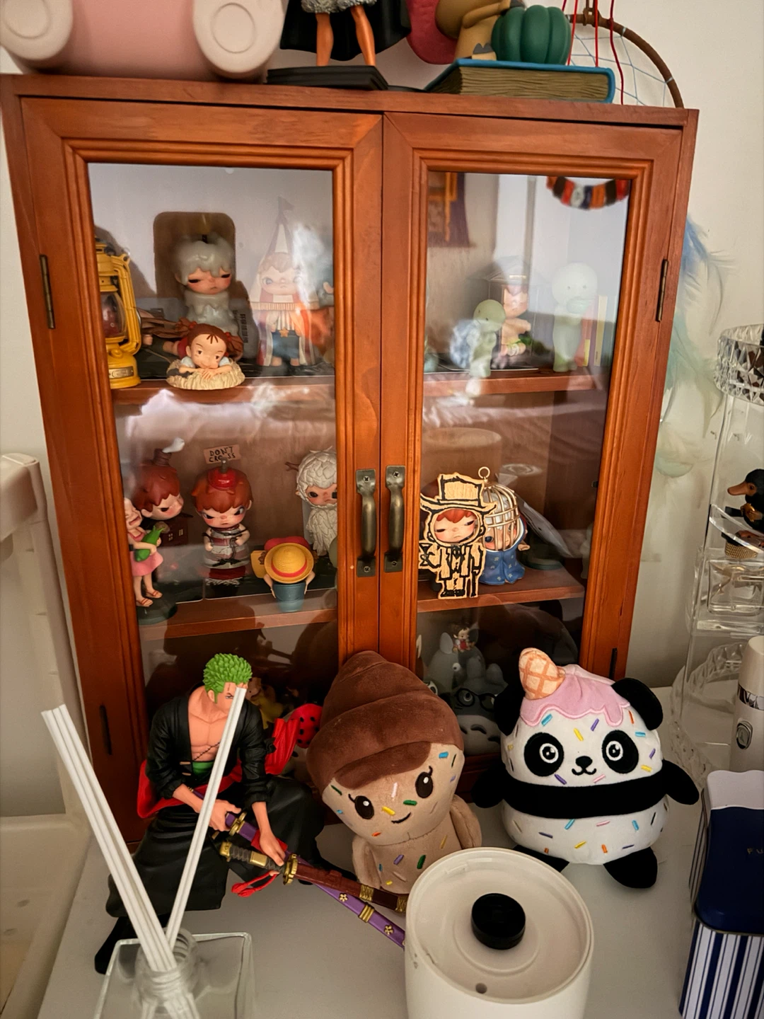 Pop mart Wooden Tabletop Display Cabinet - photo 2